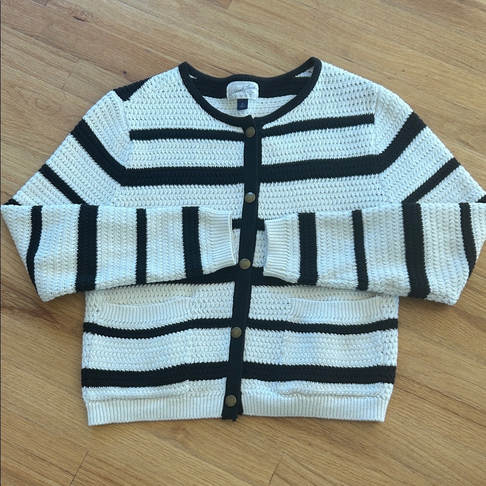 Universal Thread Black and White Striped Cardigan